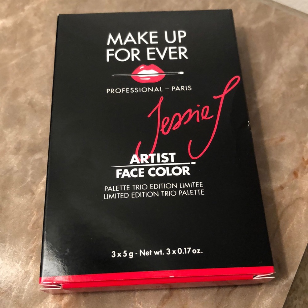 Make up forever limited edition trio